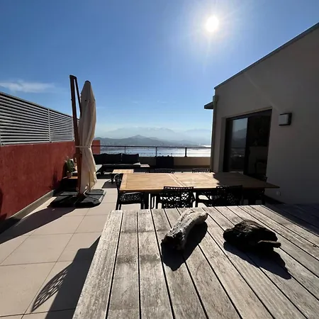 Lägenhet Superbe T3 Avec Rooftop Vue Et Montagne