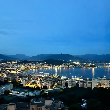 Superbe T3 Avec Rooftop Vue Et Montagne Apartmán Ajaccio (Corsica)