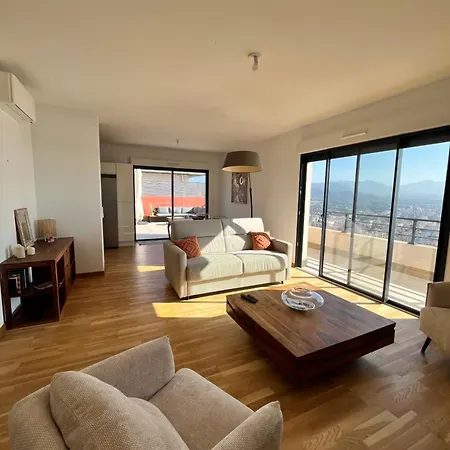Superbe T3 Avec Rooftop Vue Et Montagne * Ajaccio (Corsica)