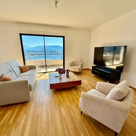 Superbe T3 Avec Rooftop Vue Et Montagne *